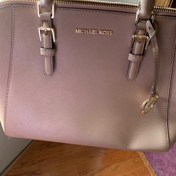 Tan Michael Kors purse - Picture 10 of 11
